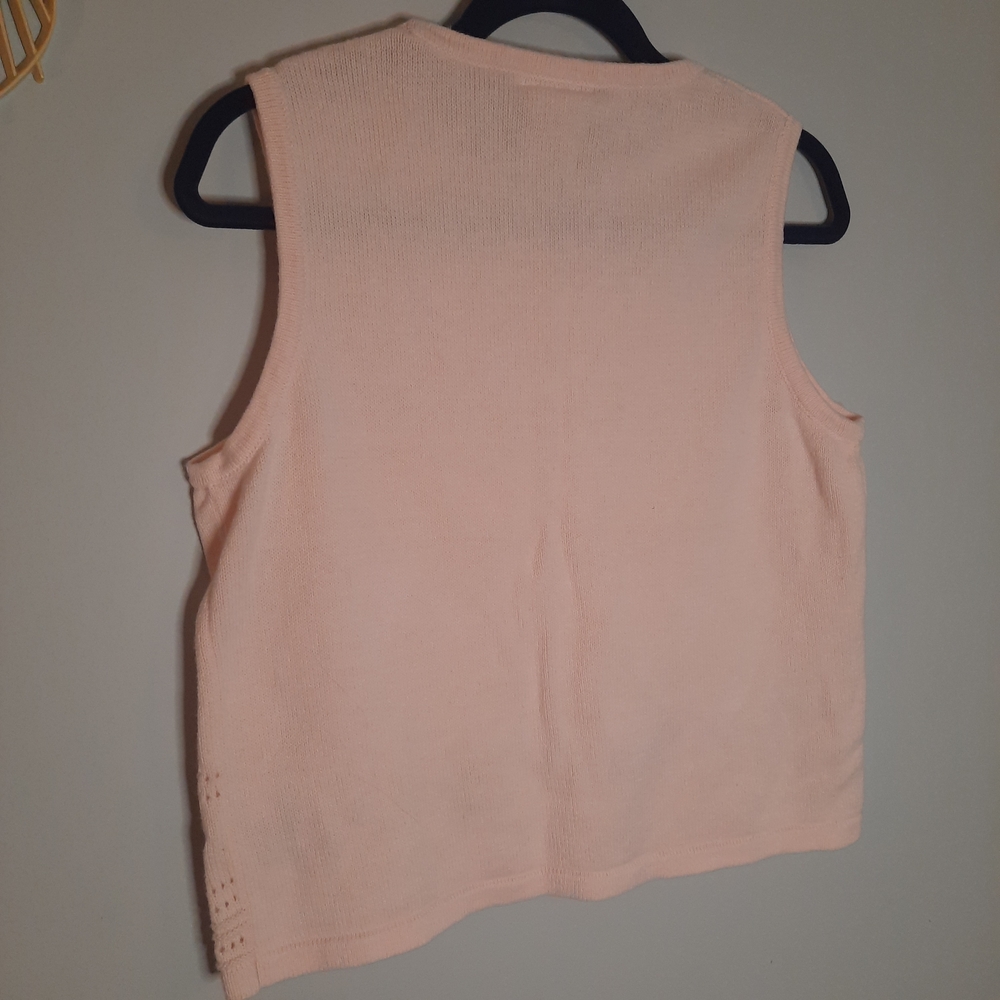 VINTAGE Soft Pink Floral Embroidered Knit Tank, Cottagecore, Grandmacore, Medium - Picture 5 of 5